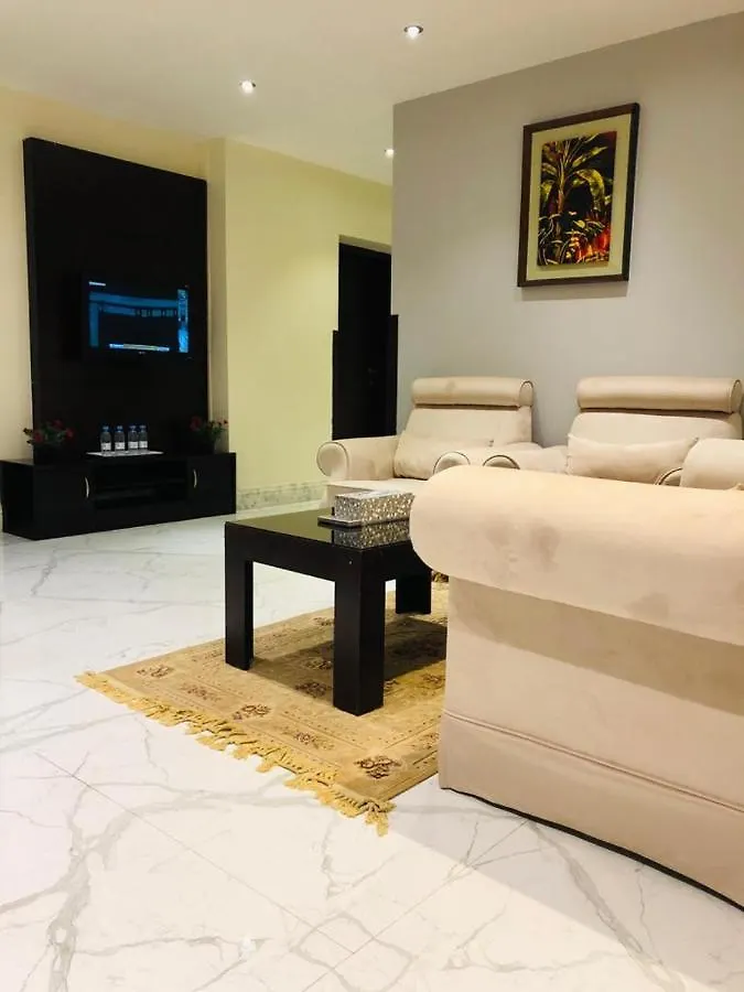 أول سويت 3*, Riyadh