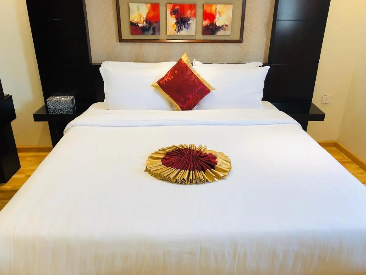 أول سويت 3*, Riyadh